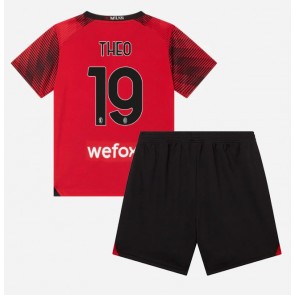 AC Milan Theo Hernandez #19 Dětské Domácí dres komplet 2023-24 Krátký Rukáv (+ trenýrky)